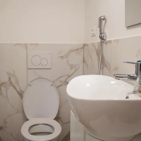 La Stanza Del Garibaldi 4p No Ascensore No Cucina Appartamento *